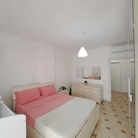 Apartament With Terrace - Waterfront Wlora