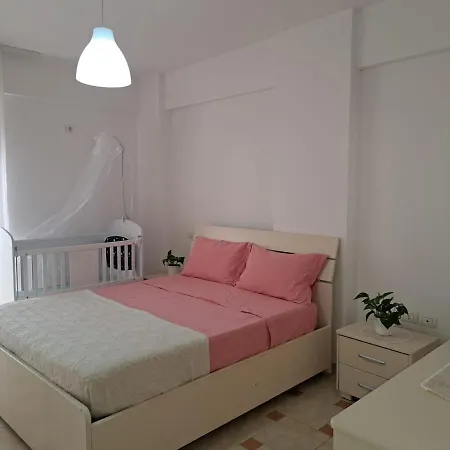 With Terrace - Waterfront Apartament *