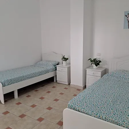 With Terrace - Waterfront Apartament Wlora