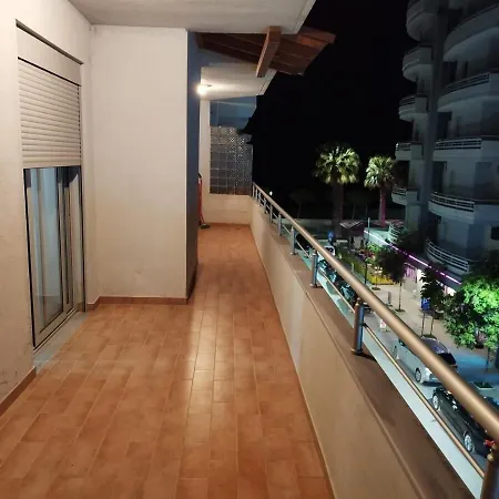 With Terrace - Waterfront Apartament *