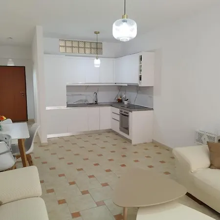 Apartament With Terrace - Waterfront