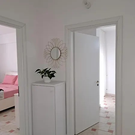 With Terrace - Waterfront Apartament